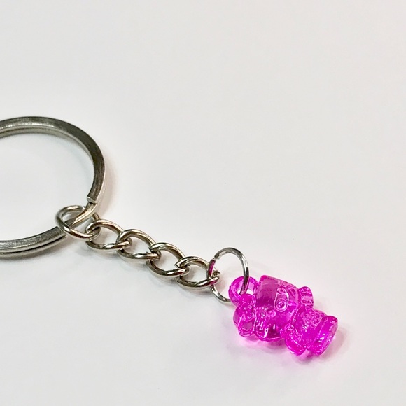 New Hello Kitty Keychain - Picture 2 of 3